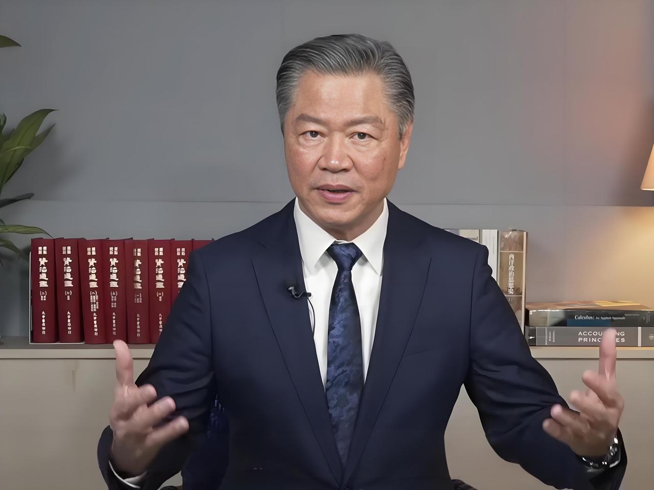 赖岳谦道出大实话：解放军一旦登岛，就绝不会再走，两岸必将要统一！现如今不少“台