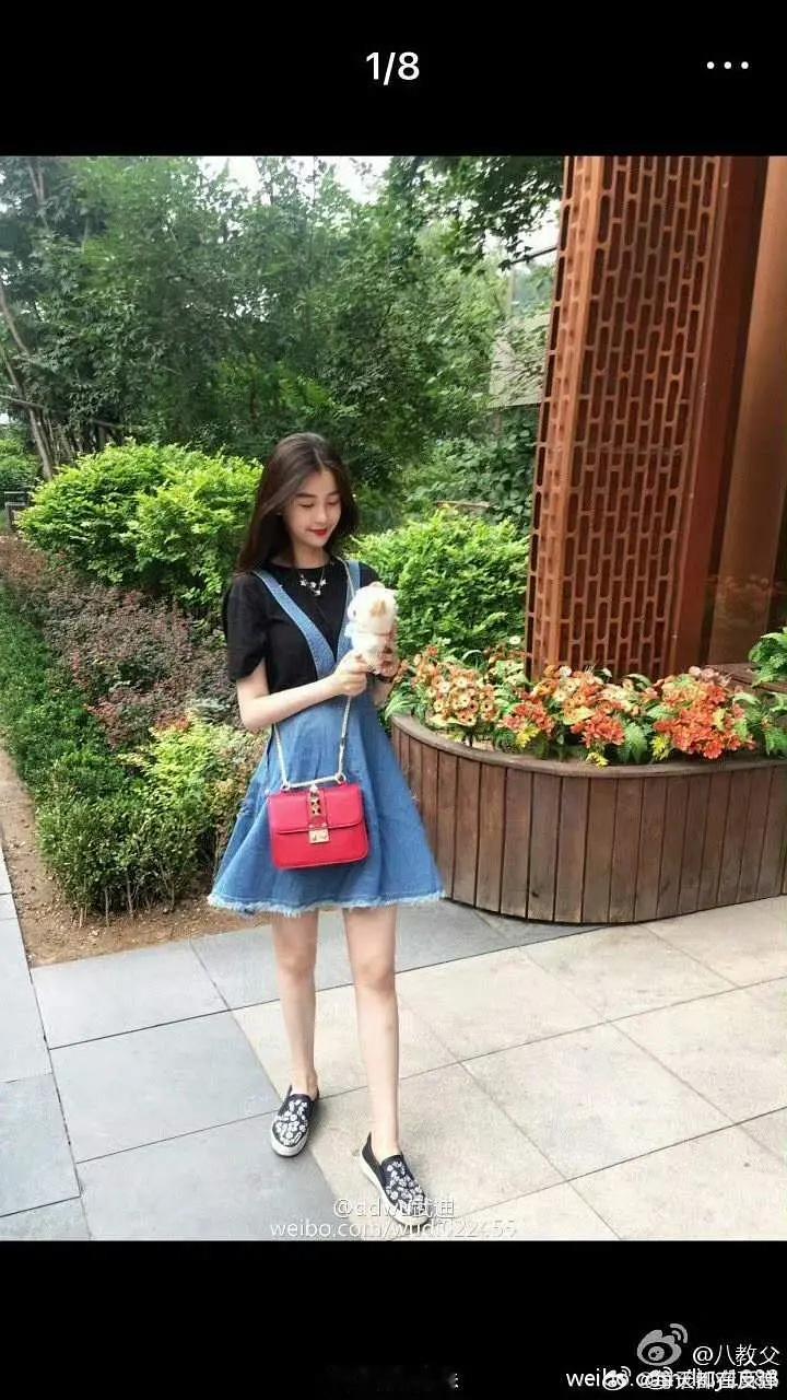 虞书欣王安宇一念江南为什么梁小冰和虞书欣一样是大饼脸，塌鼻梁，但大众觉得梁小冰