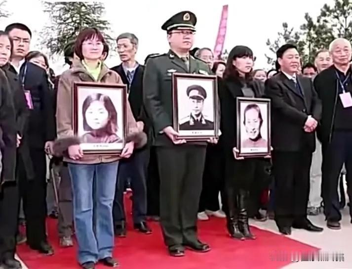 2001年，陈赓大将去世40周年之际，其子女经过申请将其骨灰从八宝山迁出运回湖南