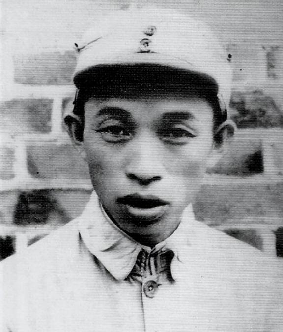 1943年,一名侦察员慌慌张张到新四军第6师16旅旅部报告：“旅长，不好了，我在