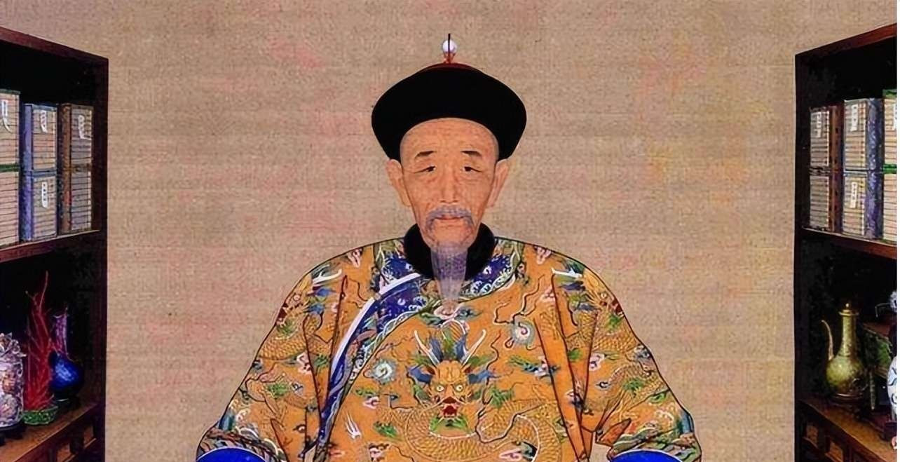 12岁康熙大婚，与皇后一起住3天后，孝庄赶紧提醒：第4日分房睡