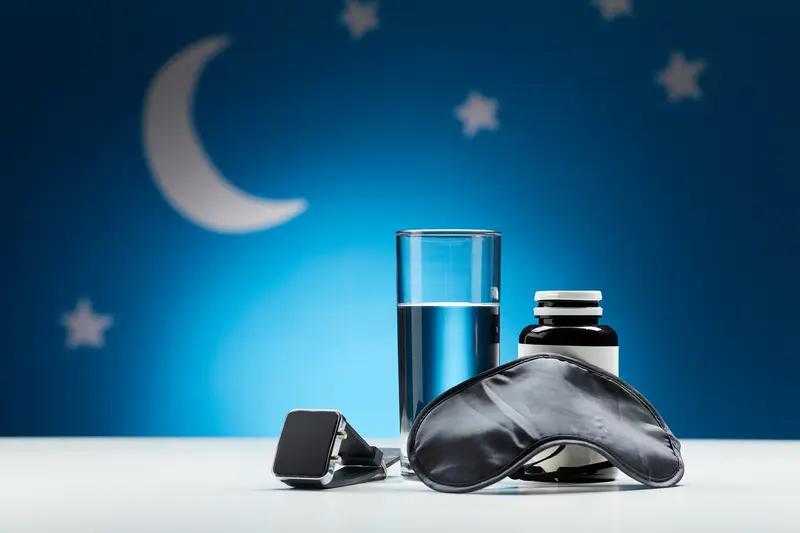·夜间禁食+优质睡眠（最重要）：肝脏在夜间（尤其23:00-3:00）血流量最