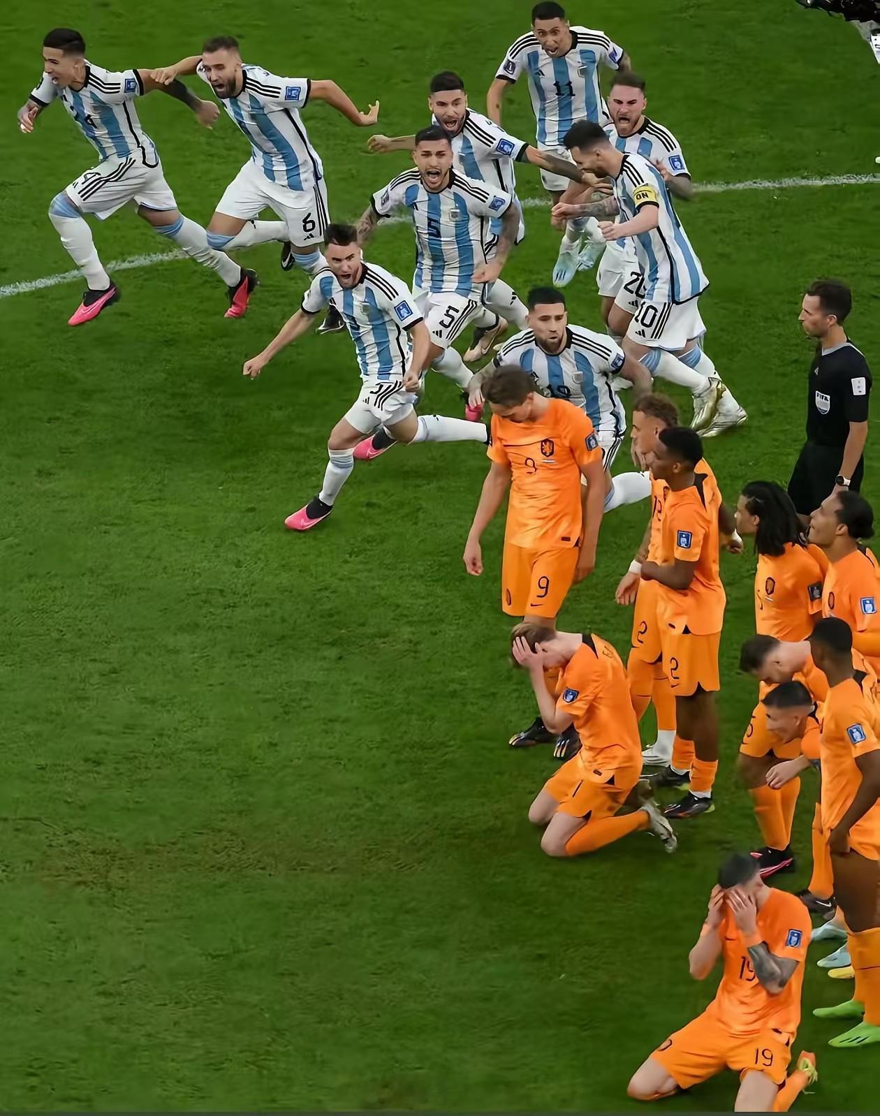 足球真的能把人类的两种情绪演绎到极致