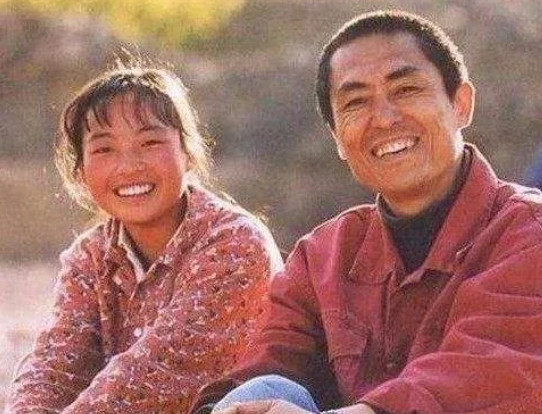 那年，张艺谋捧红了农村女孩魏敏芝，她想当明星，张艺谋却不同意：“你长得不好看，身