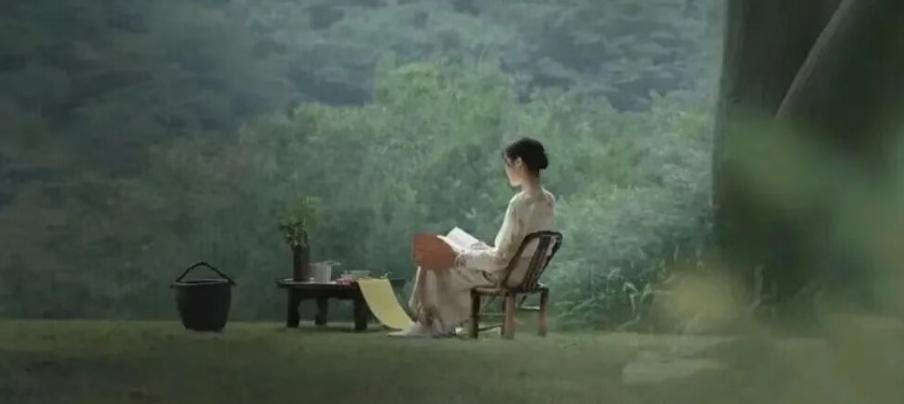 11亿女性进入更年期阶段，她们在度一个人生前所未有的劫，请给予她们尊重和理解。