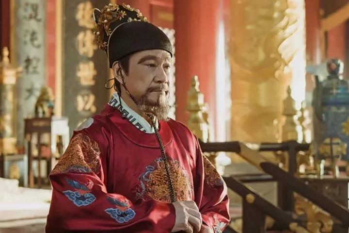 今日话题：如果朱棣靖难之役遇到了朱元璋会怎么样？？？网友甲：一只烧焦的手猛得