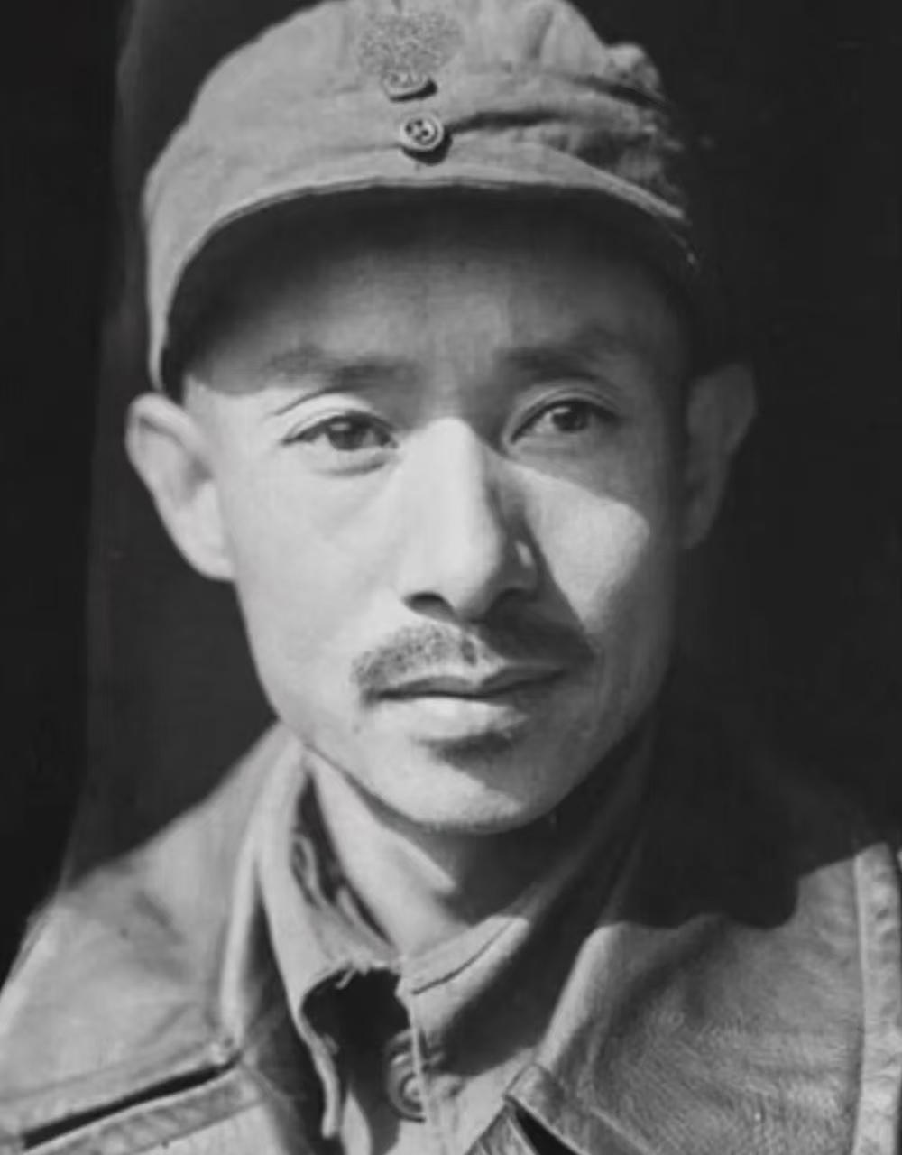 百团大战后彭德怀心有郁结，病重的关向应一语点醒他。翻开抗战时期的党史史料，