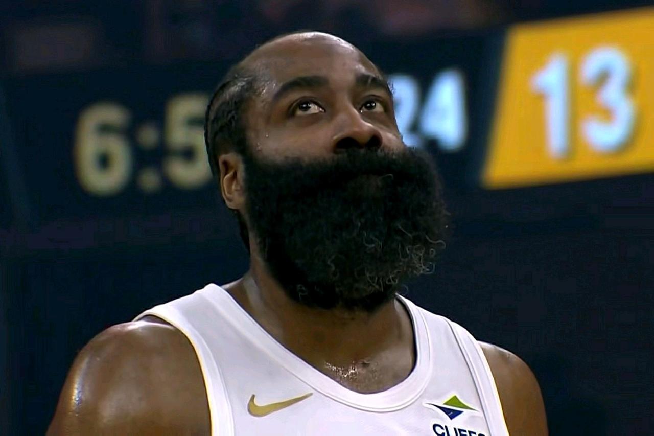 阿特金森也把哈登当牛马？哈登背靠背居然打了42分钟，再度回到联盟老黄牛的苦角