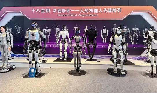 宇树IPO背后的全球身影8月10日，A股正式迎来“人形机器人第一股”的打新时刻