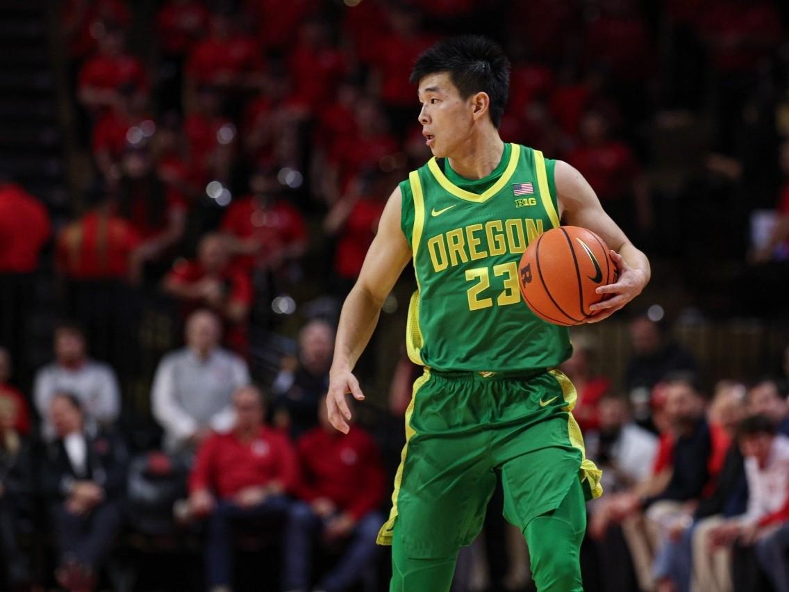 CBA签约消息：据知名篮球自媒体人“导演我躺哪_basketball”爆料，广东