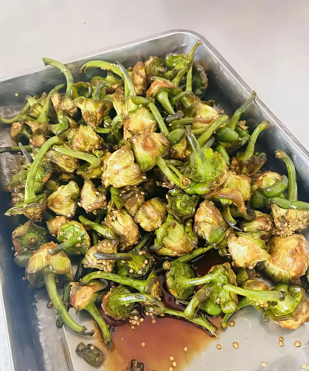 阿姨做的这是啥菜呢？