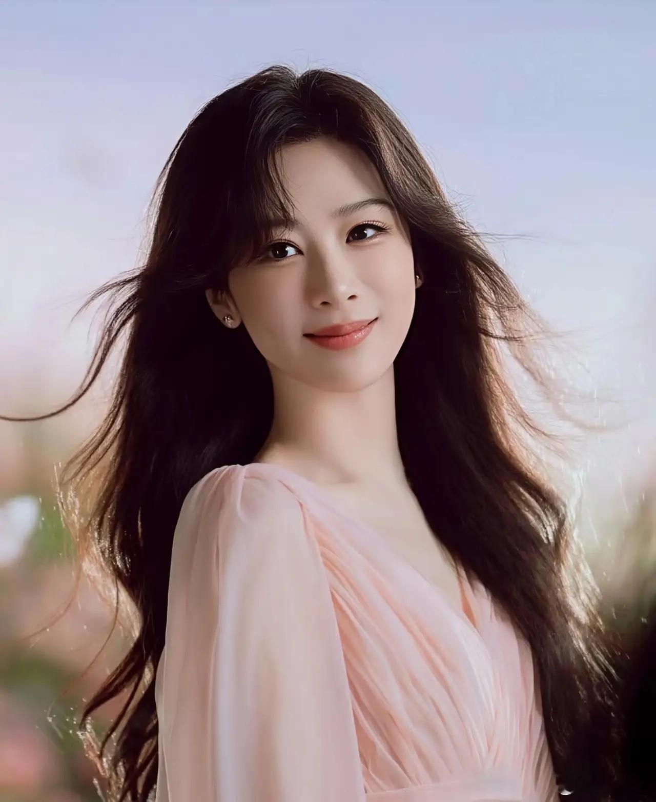 现在终于知道，为什么爱奇艺的尖叫之夜没有杨紫，腾讯星光大道名单，也没看到杨紫。原