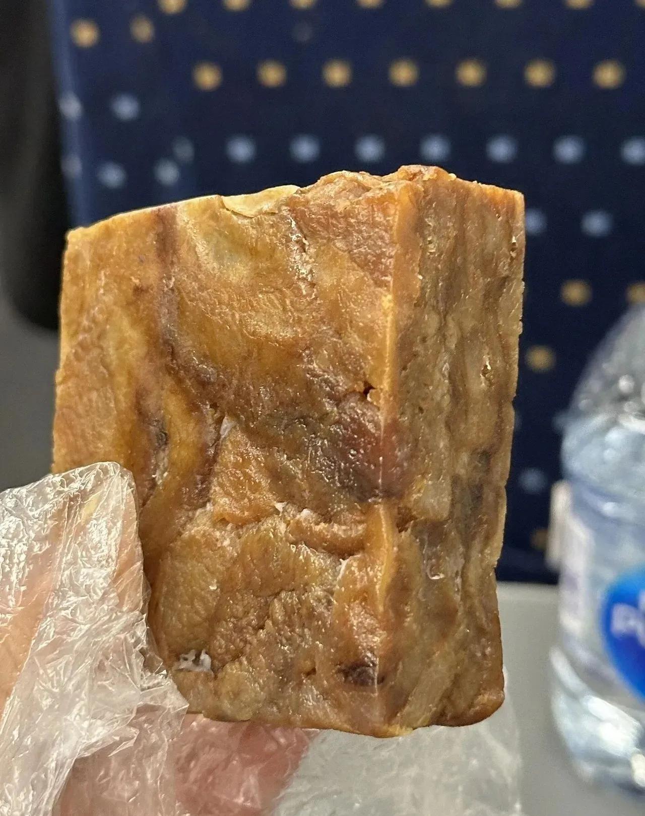 浙江这个叫什么，好吃死了一打开，肉香四溢，咬上一口，香脆不腻，好嚼不塞牙。