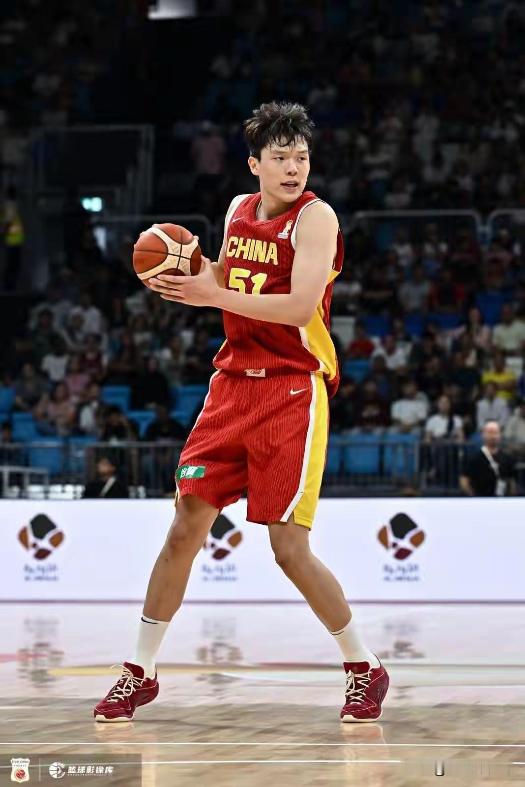 杨瀚森正式离开男篮国家队！中国男篮在主场89:87绝杀黎巴嫩男篮迎来世预赛第