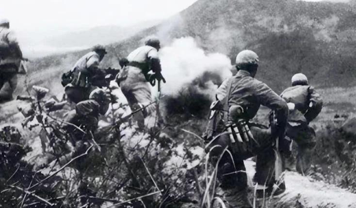 1951年9月，第180师宣传科科长安靖荣在敌后艰难转战了100多天后，率领6名
