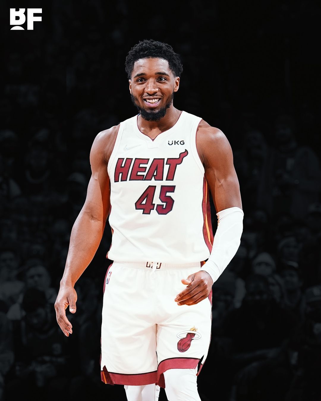 尼克斯记者FredKatz：如果米切尔这个夏天不续约，骑士将会讨论交易他的可能