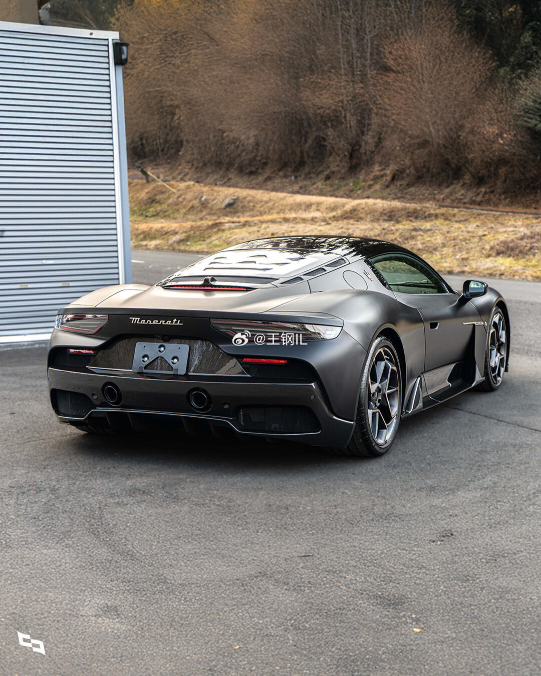 这个意大利超跑品牌现代超跑的惊艳之作。它搭载3.0升双涡轮增压「海神」Nettu