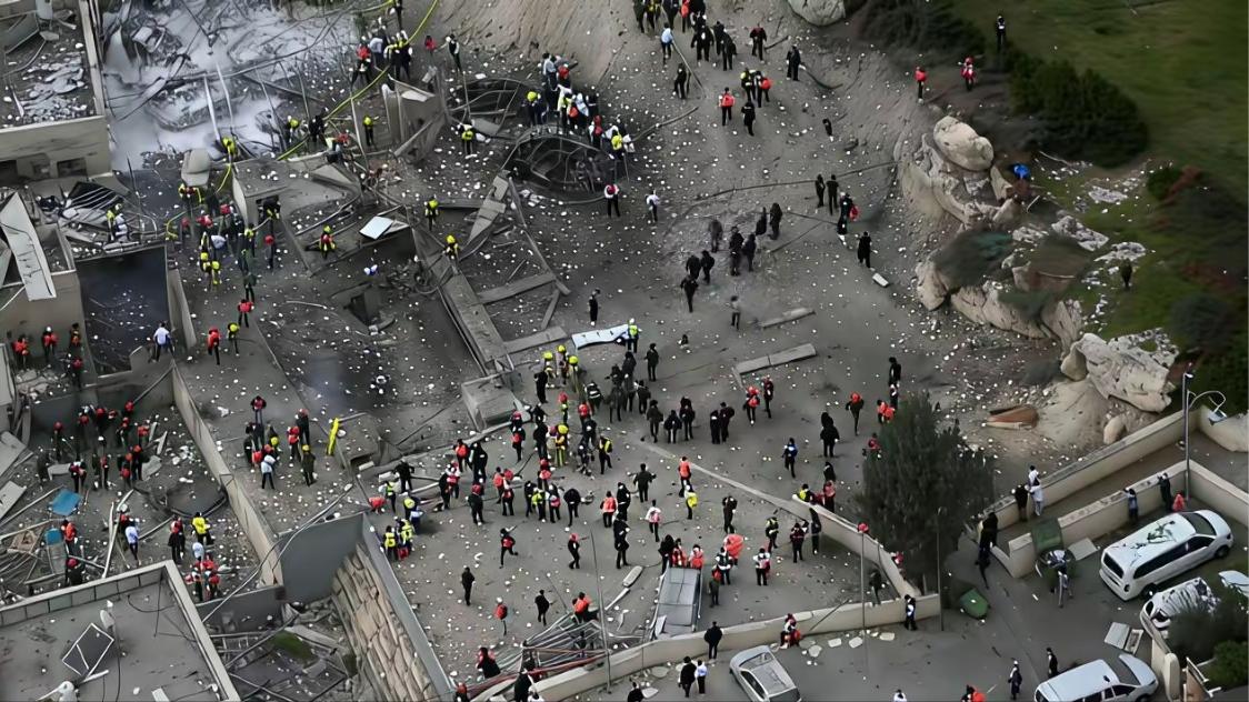 目前以色列国内正在进行非常严厉的媒体管制，很多照片和视频是不允许流出去的。但他