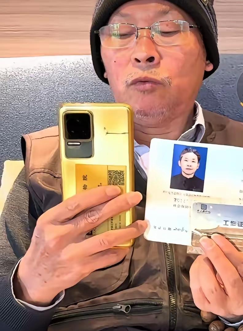 南京博物馆前员工郭礼典本月12月21日实名举报南京博物馆前院长徐湖平大规模盗窃，