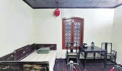 1952年，开封市委书记戴季英，自恃功高，向毛主席要官做，希望担任省委书记，毛主