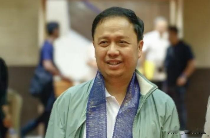 菲律宾内政部周一表示，国际刑事警察组织已发布一份蓝色通知，这可能有助于逮捕前议员