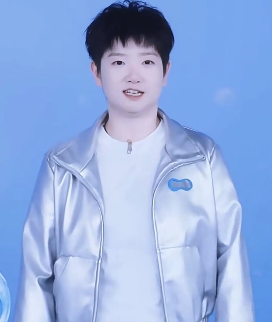 说句大实话吧现在孙颖莎拿不拿冠军甚至拿不拿大满贯，都不是很重要了。孙