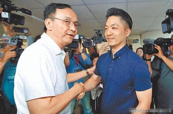 大陆的“单相思”，该醒醒了！马英九的“不统”、朱立伦的“亲美”、洪秀柱的“空喊”