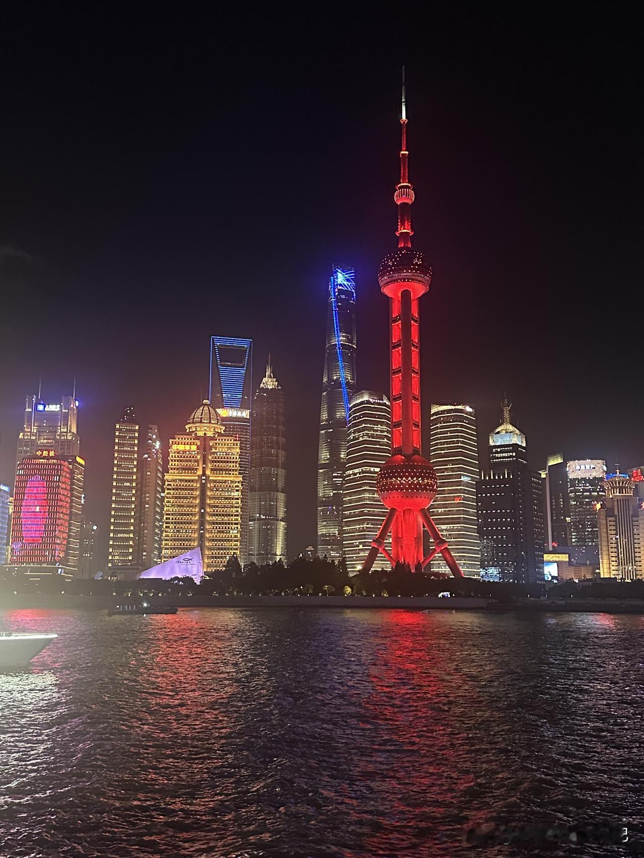 儿子昨天跟我说，他有一位港大的好友，在读本科，理工科专业，假期在学校做助教兼职，
