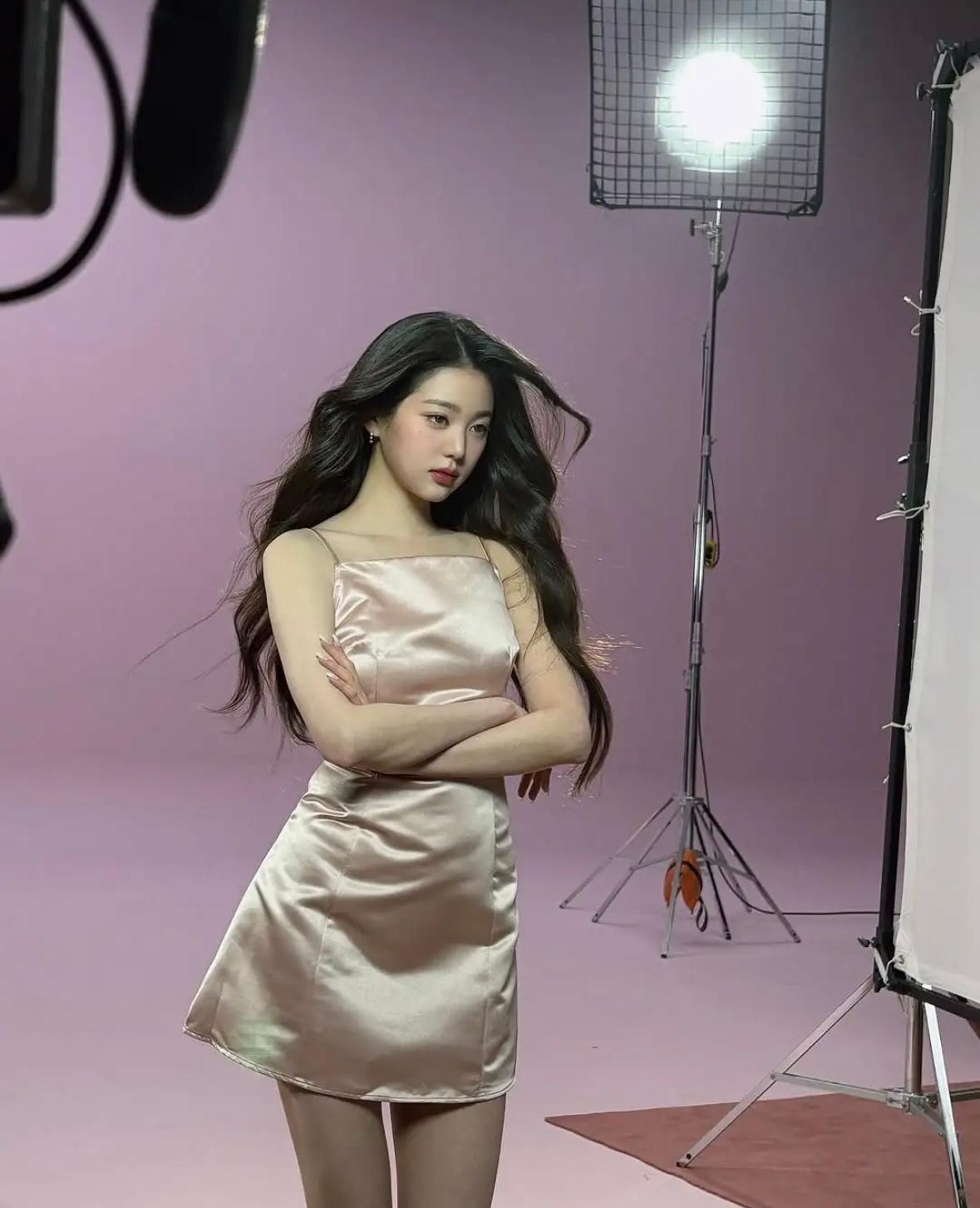 张元英变胖后感觉更有欲感了现在东亚流行的审美也在变已经不是以前只崇尚白瘦幼了