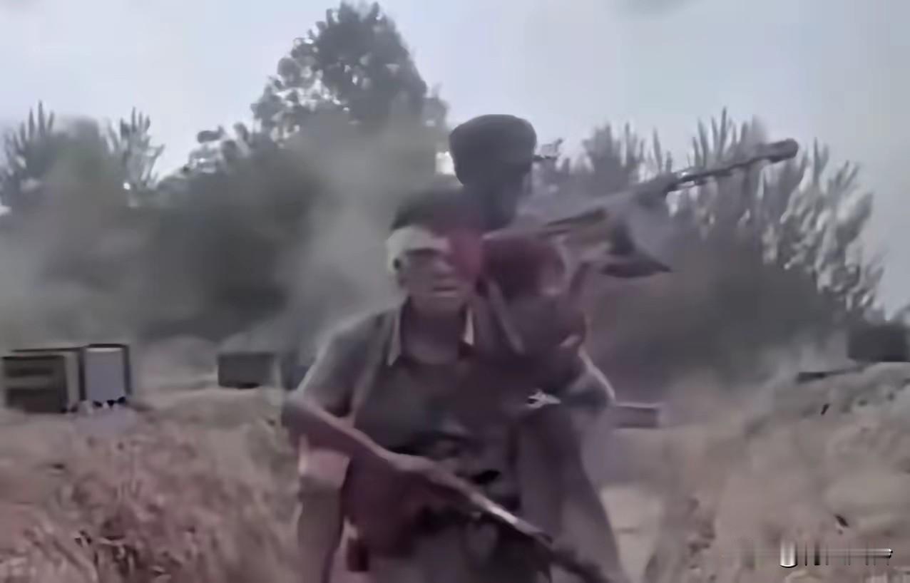 上甘岭战役中，一位美军将领晚年回忆：一个左眼被炸瞎的志愿军战士，竟然背着断腿的战