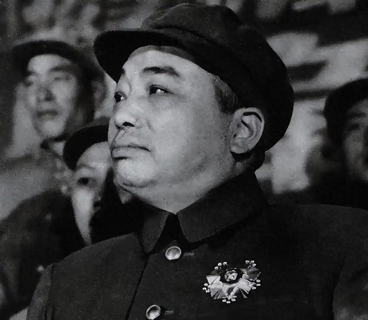 彭总被免职后曾表示想回乡种田，毛主席深情发问：我们几十年的革命情谊就此分开吗？