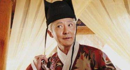 1461年，权倾朝野的大宦官曹吉祥被当众凌迟，刽子手只剜了三刀，便发现极不寻常—