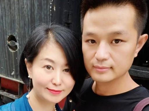 成都，49岁富婆被34岁农村小伙网上表白，奔现5天闪婚。哪料，当富婆来到小伙山东