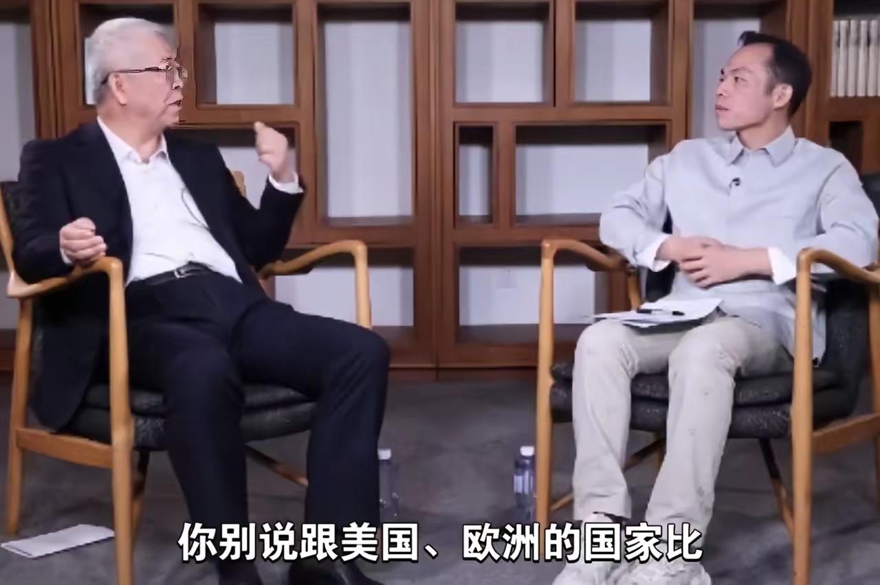 昨天，看了北京大学人口研究所教授、中国人口学会副会长乔晓春接受网易主持人采访时，