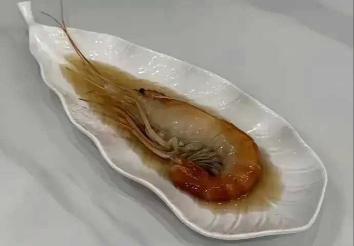 还是南方商人聪明，随便起个名字包装一下，价格就能碾压青岛大虾！​​​