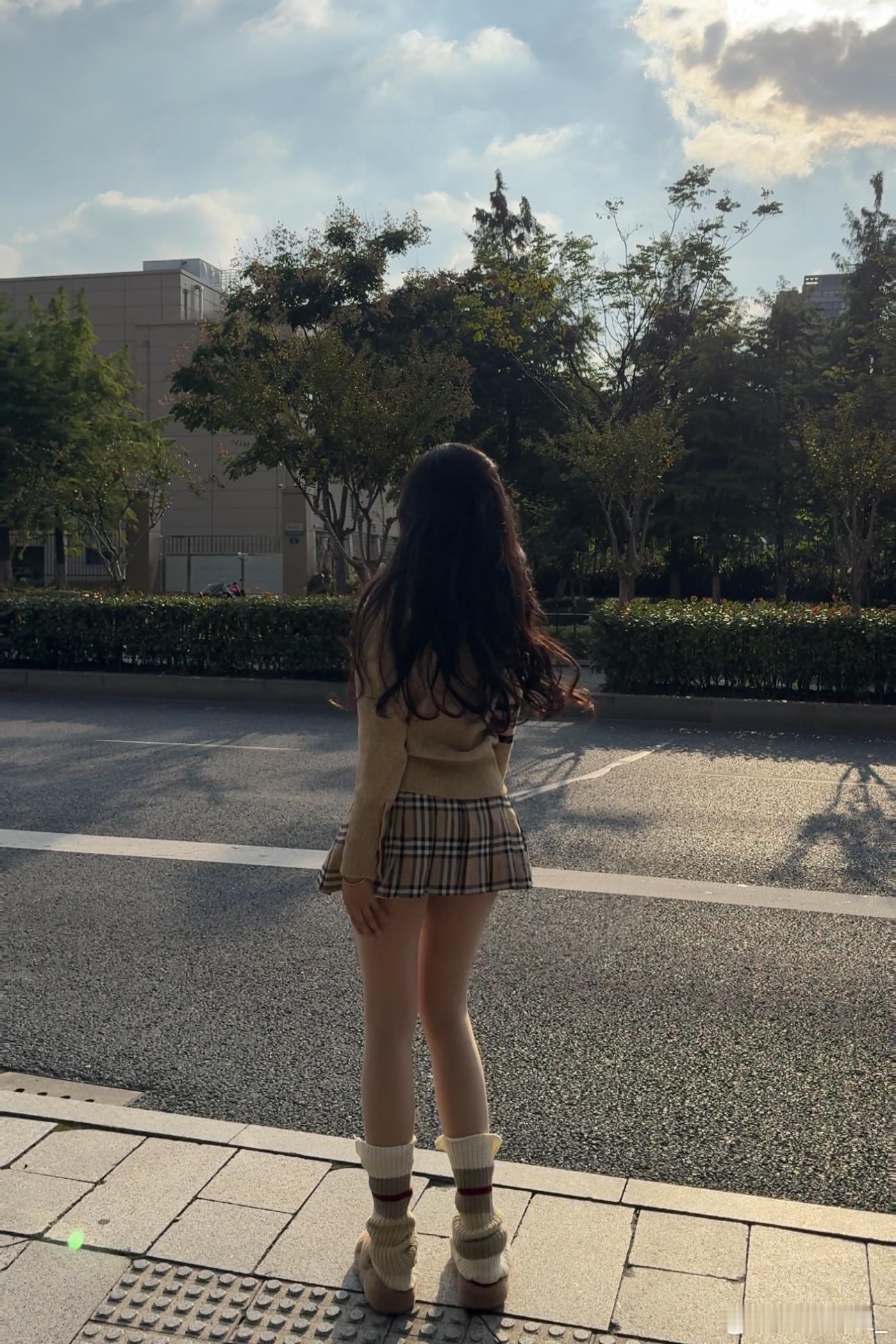 突然的降温让我有点措手不及😭​​​
