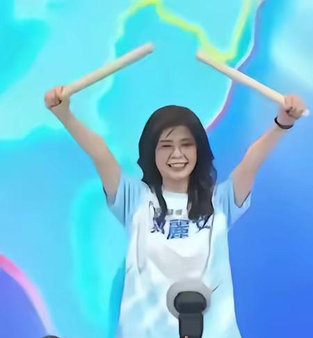 实干换来威望，心机难成大事。凯道那场“我是人、我反毒台”集会，舞台灯光音响加