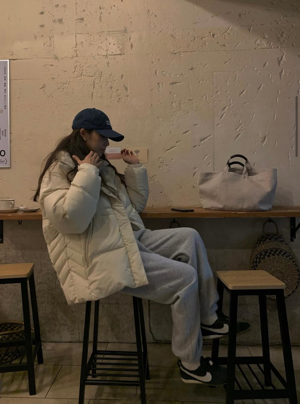 穿搭分享连续更新第2708天韩国时尚女生日常搭配小麦色大高个儿女生搭配韩系穿搭