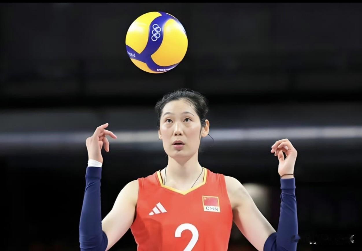 每当女排有重要比赛，朱婷都会莫名其妙的登上热搜，这次输给泰国也不例外，虽然也说明