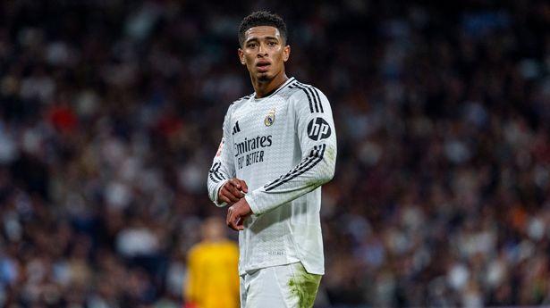 贝林伤缺，皇马领先巴萨四分，贝林回归，皇马落后四分。其实之前居莱尔踢的是前腰，皇