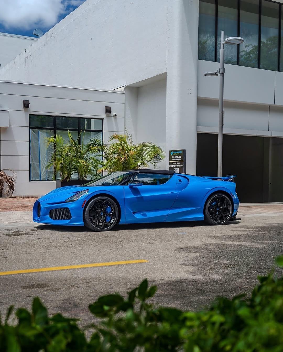 BugattiMistral​​​