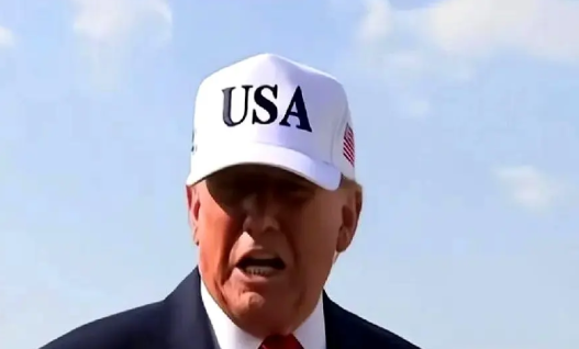 果然你只要跪一次，美国就会让你跪第二次，第三次。特朗普刚刚宣布，将对各国征收