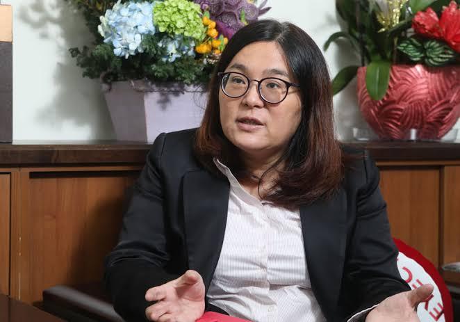 金门籍国民党“立委”陈玉珍给“台独”分子上课：“有很长一段时间我特别抵触去大陆、