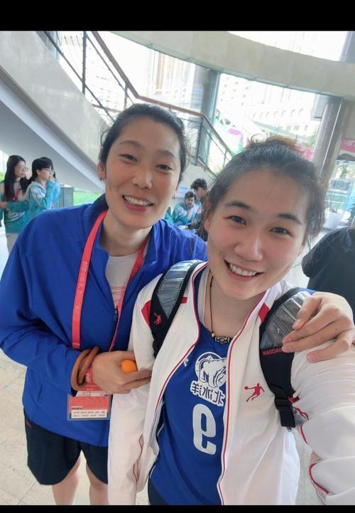 王芸蕗为朱婷发声最近，中国女排前国手王芸蕗在接受访谈时表示，没有去巴黎奥运会