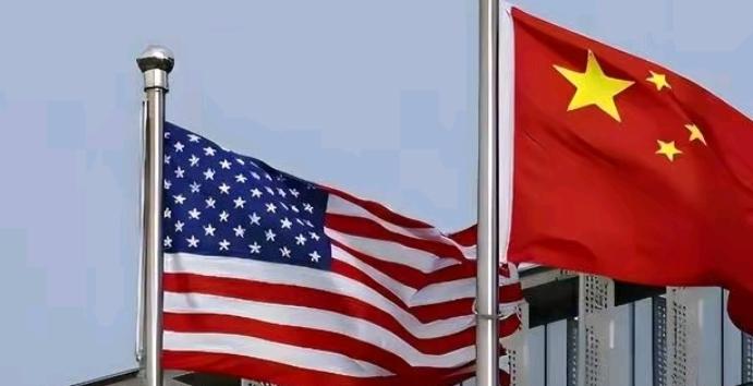 百年未解之谜。美苏冷战，美国为了拖垮苏联，无所不用其极，一直是军备竞赛与“和平演