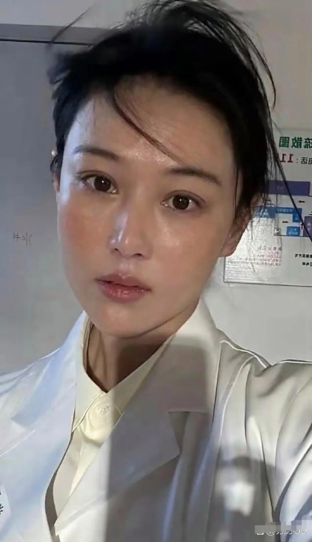 张馨予素颜，这状态绝了！