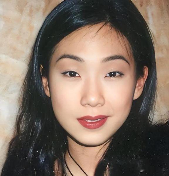 2004年，林忆莲向李宗盛提出离婚，李宗盛坦言：我年近半百，却要妻离子散，真的