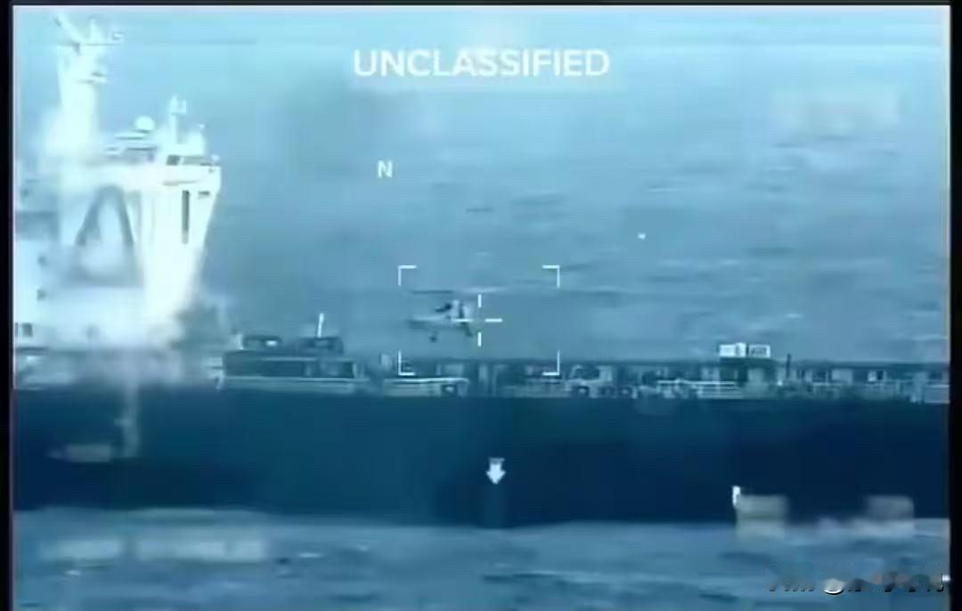 突发新闻：美国在委内瑞拉海岸附近扣押的船只为悬挂巴拿马国旗，中国所有的一艘超级油