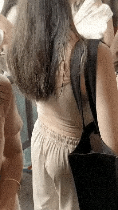帮忙是否，很纠结？在线等……