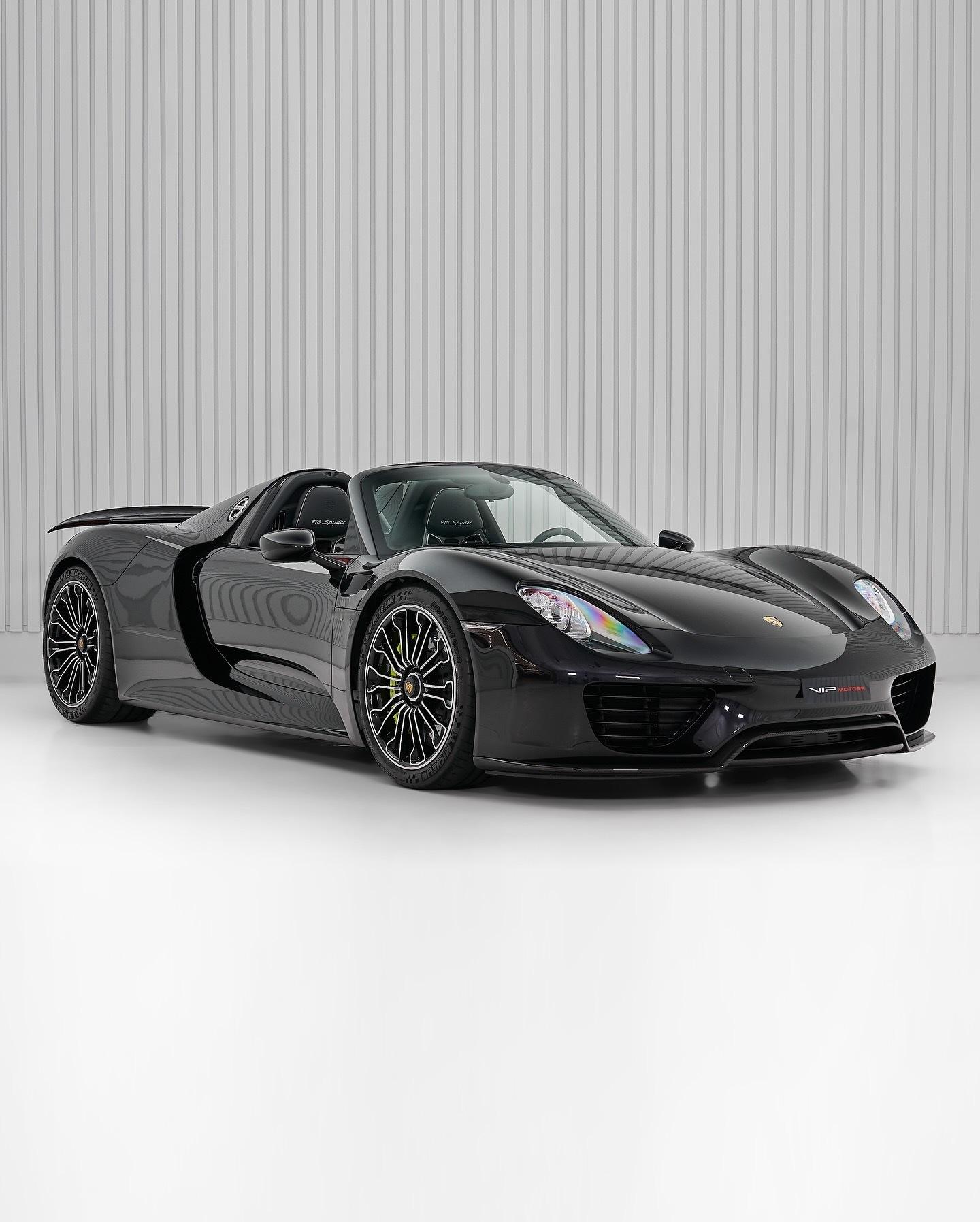 Car时尚保时捷918Spyder🖤...保时捷918老纪侃车